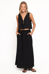Captie Skirt Set - Black