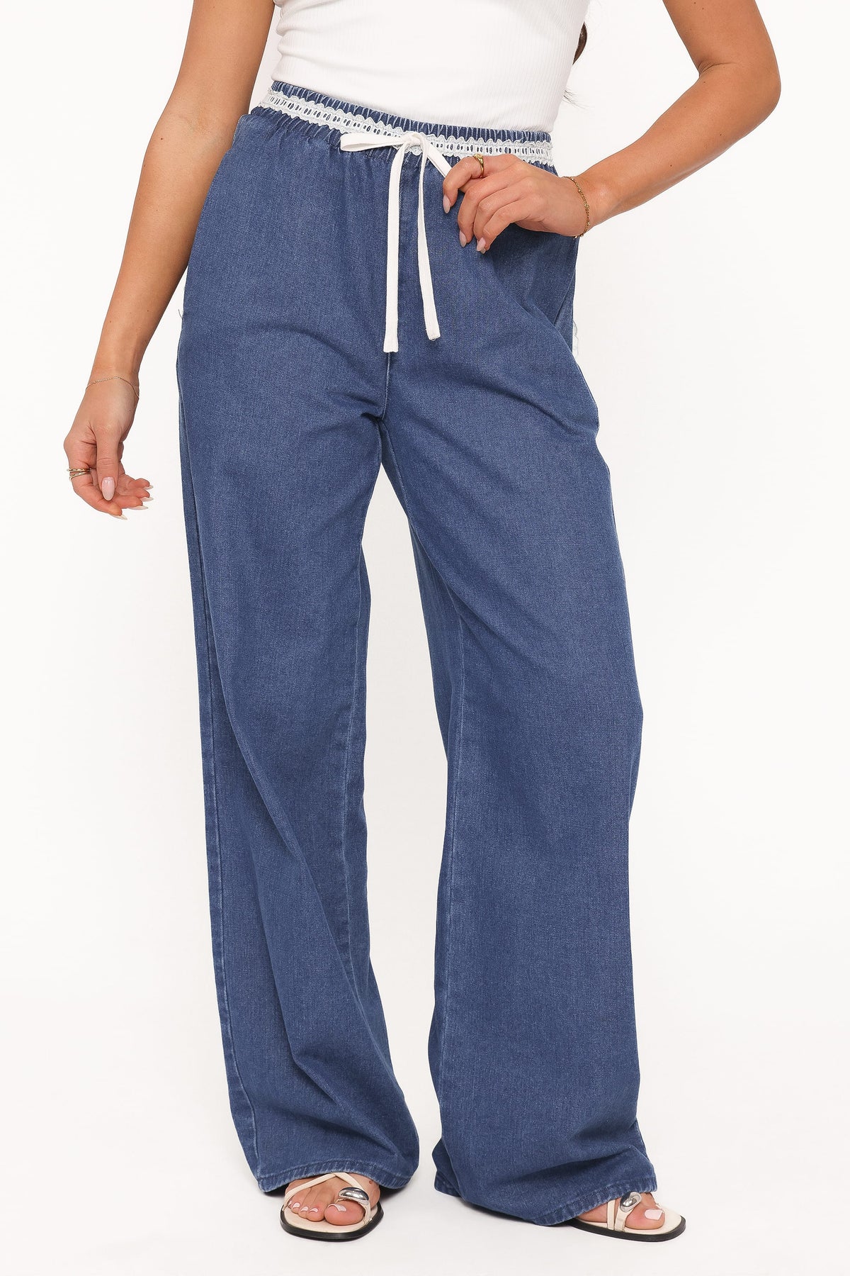 Siun Wide Leg Denim Joggers - Medium Wash