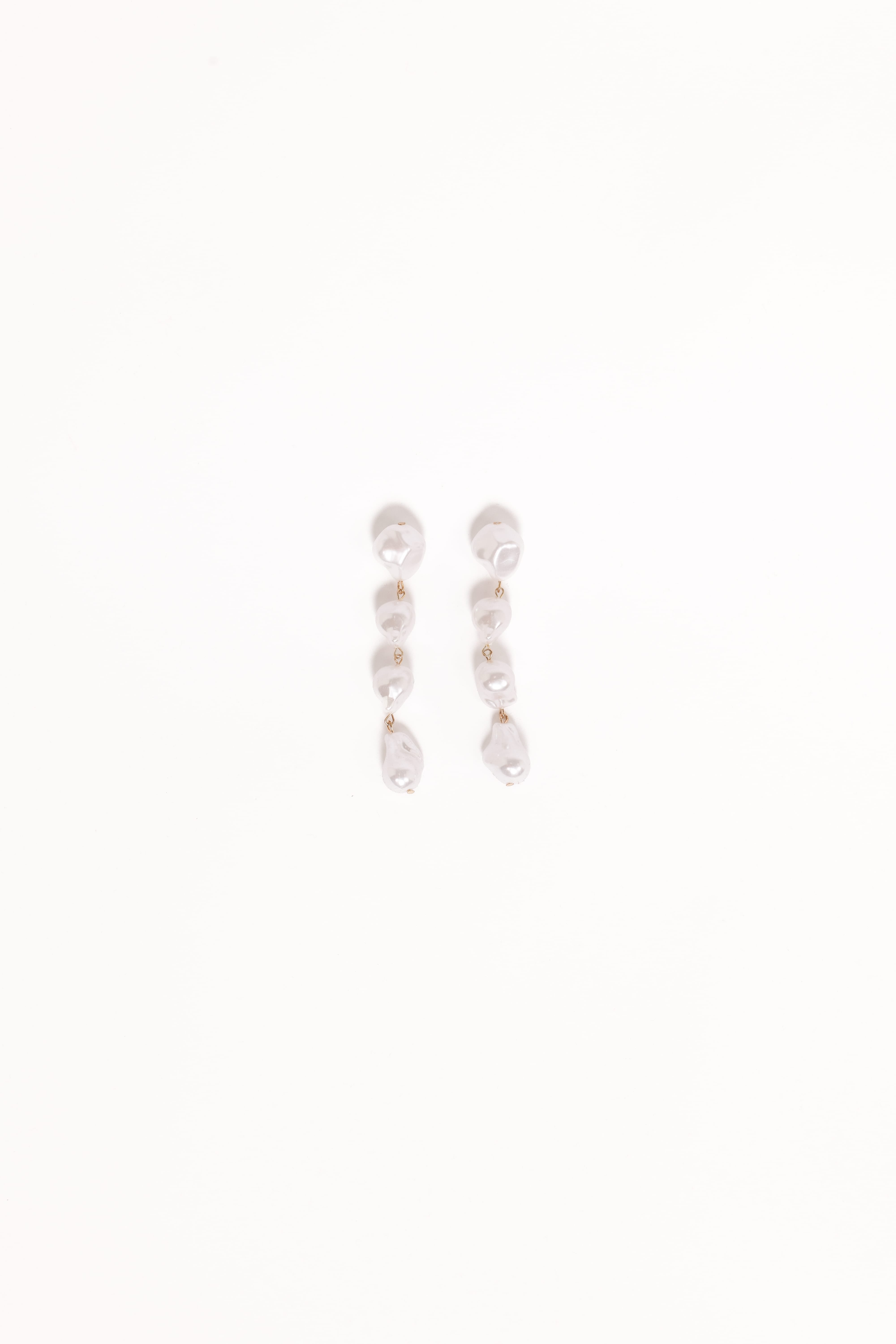 Elyse Drop Earrings - Pearl