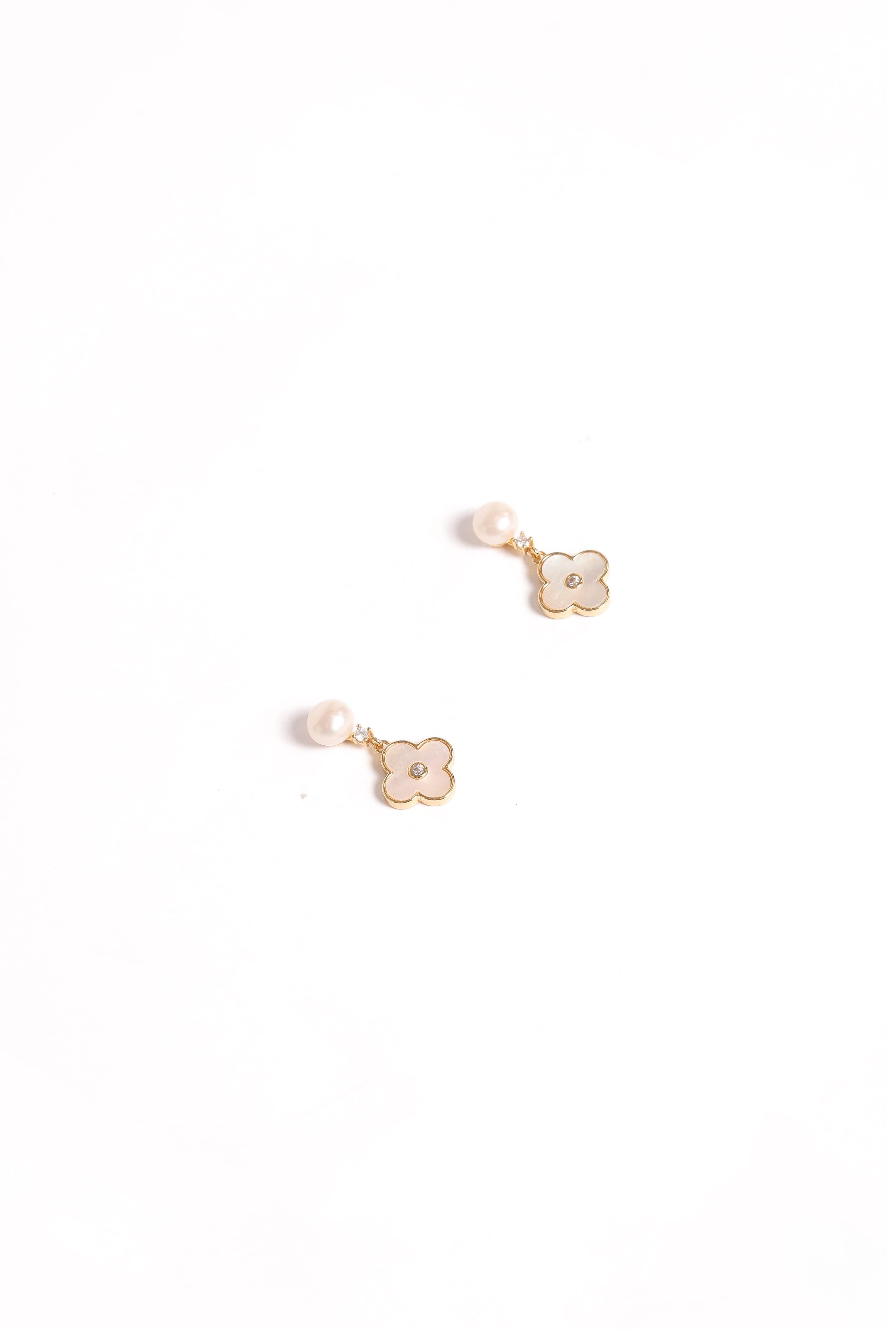 Marlowe Flower Earrings - Gold