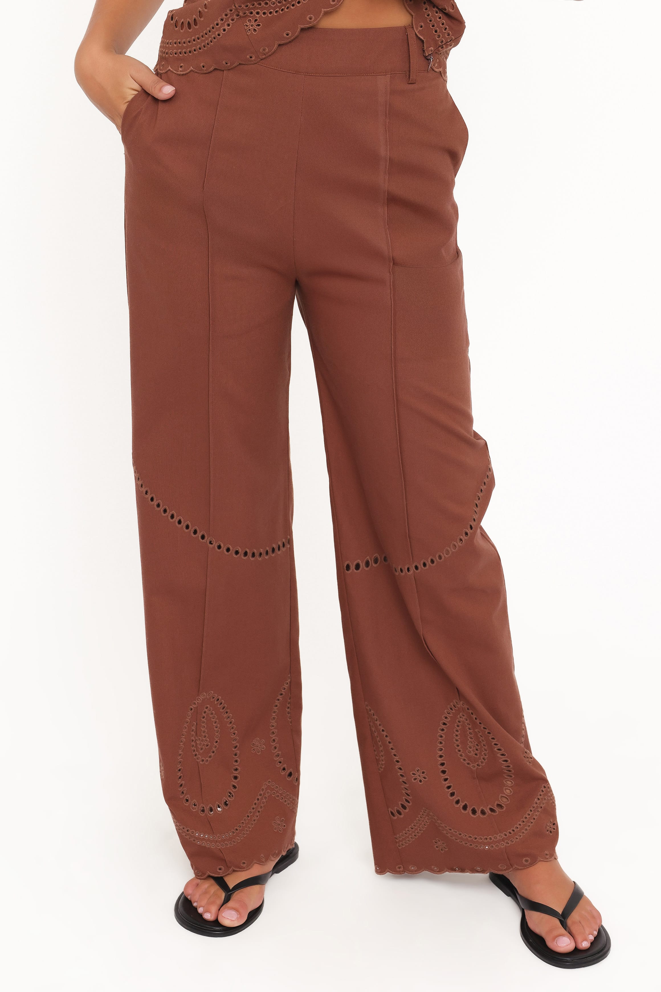 Dalia Eyelet Pant - Brown