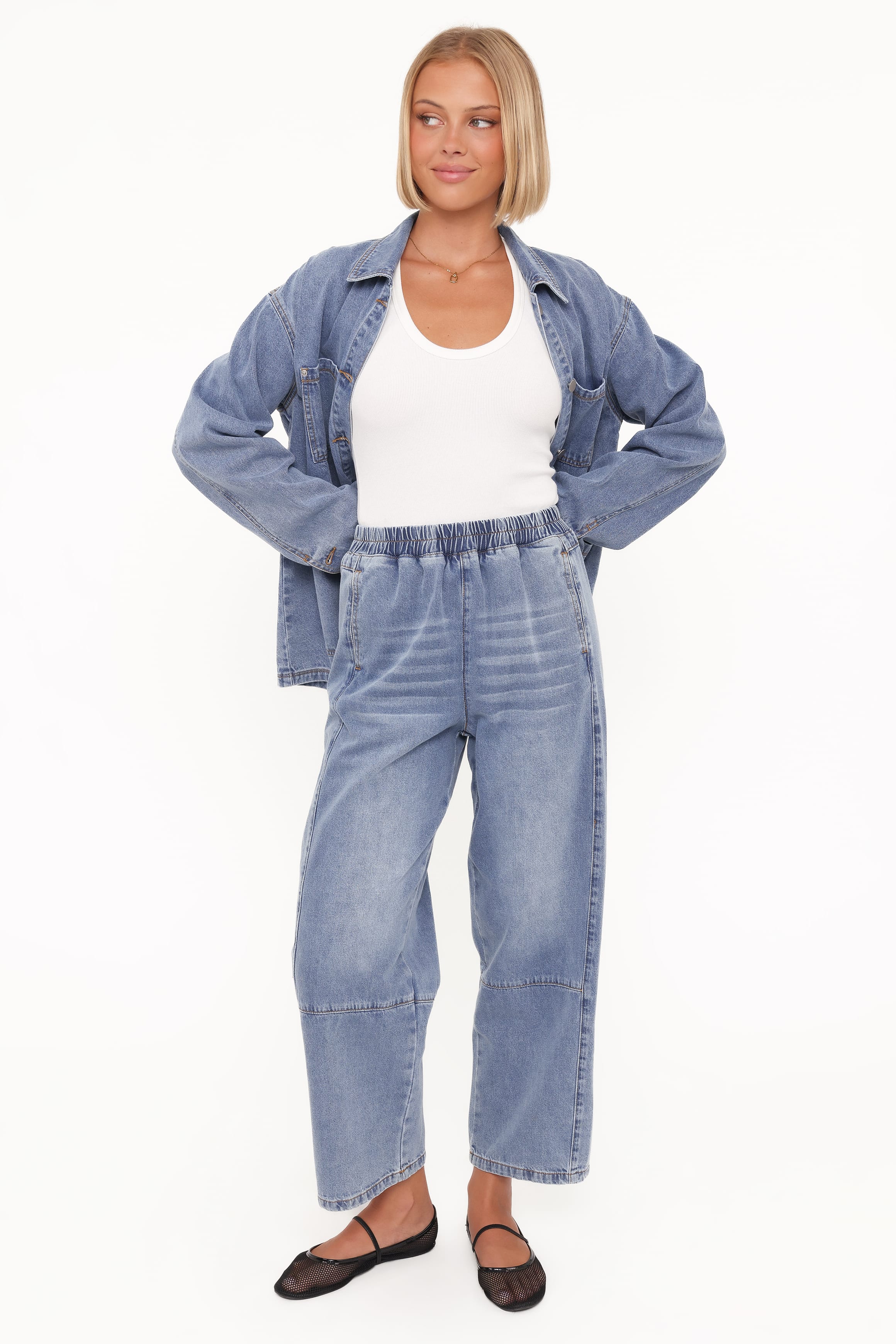 Sophie Cropped Barrel Jean - Medium Wash