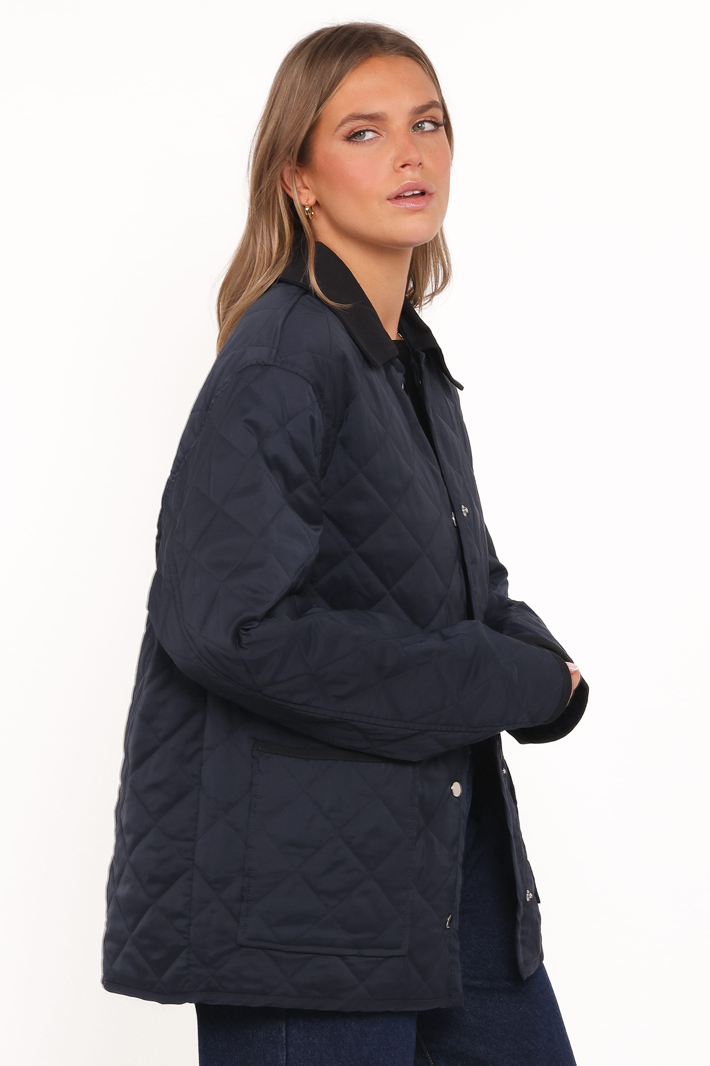 Lynly Quilted Barn Jacket - Navy