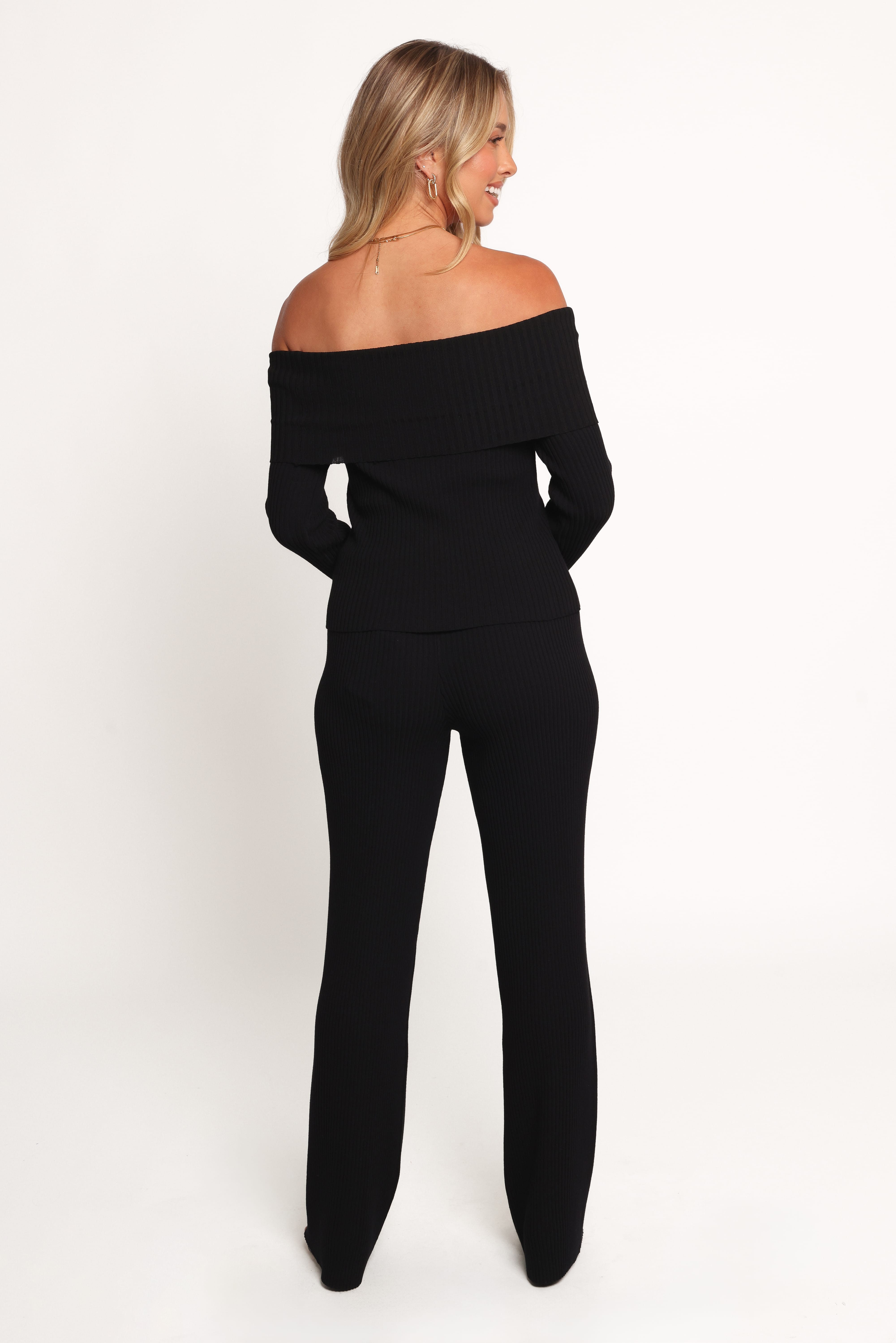 Gindie Ribbed Knit Off The Shoulder Pant Set - Black