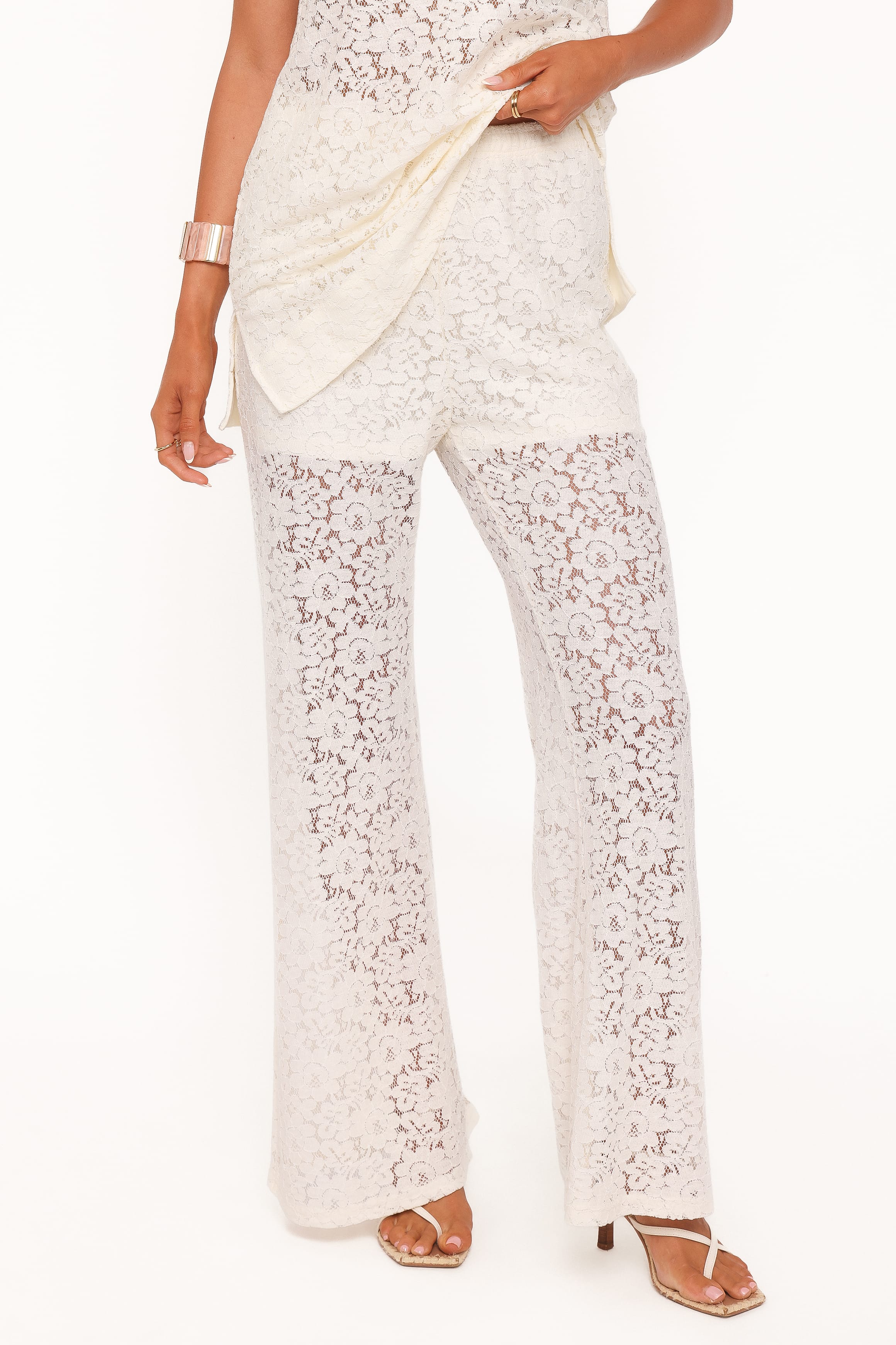 Sammy Embroidered Set - Cream Lace