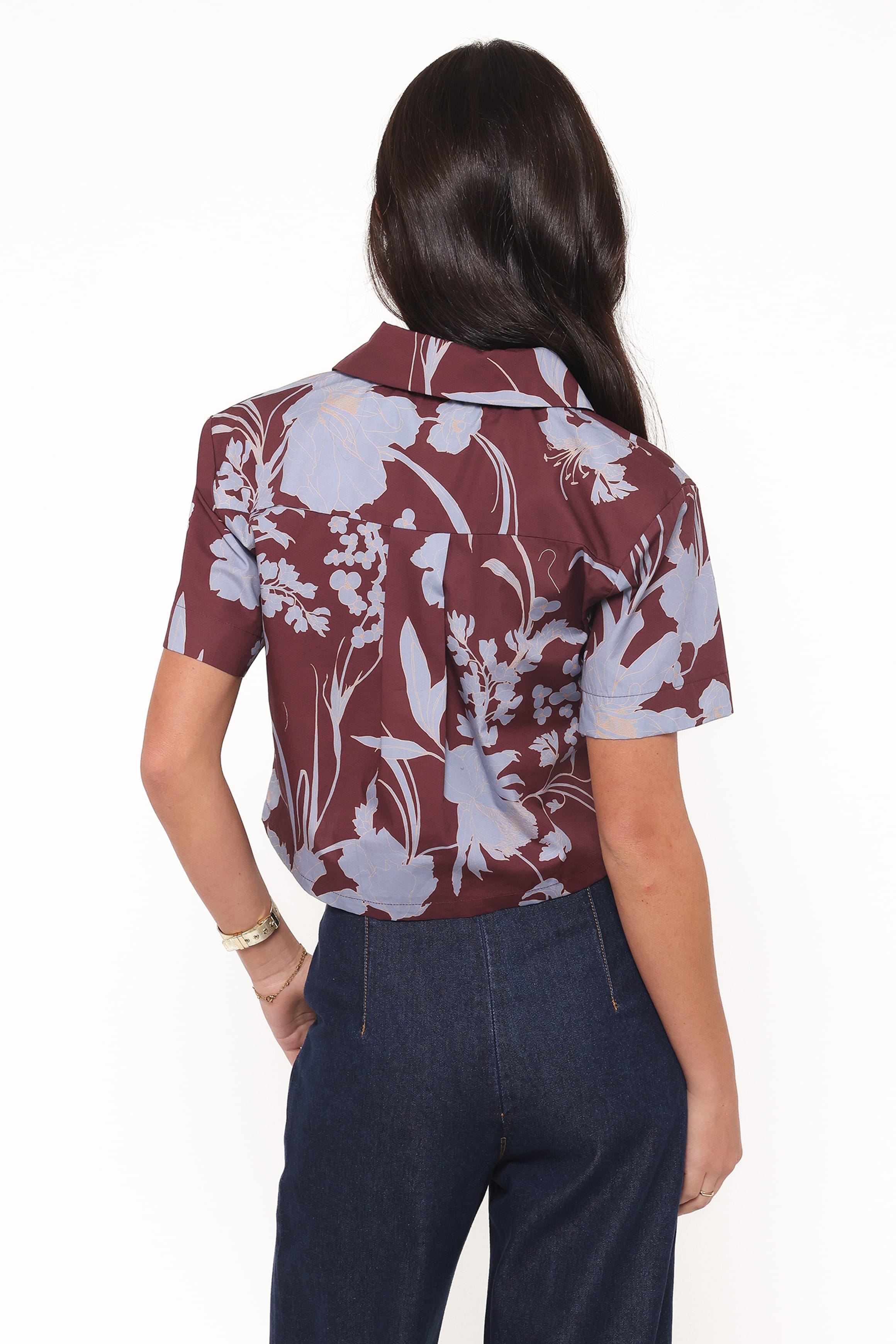 Aine Cropped Short Sleeve Shirt - Burgundy Floral