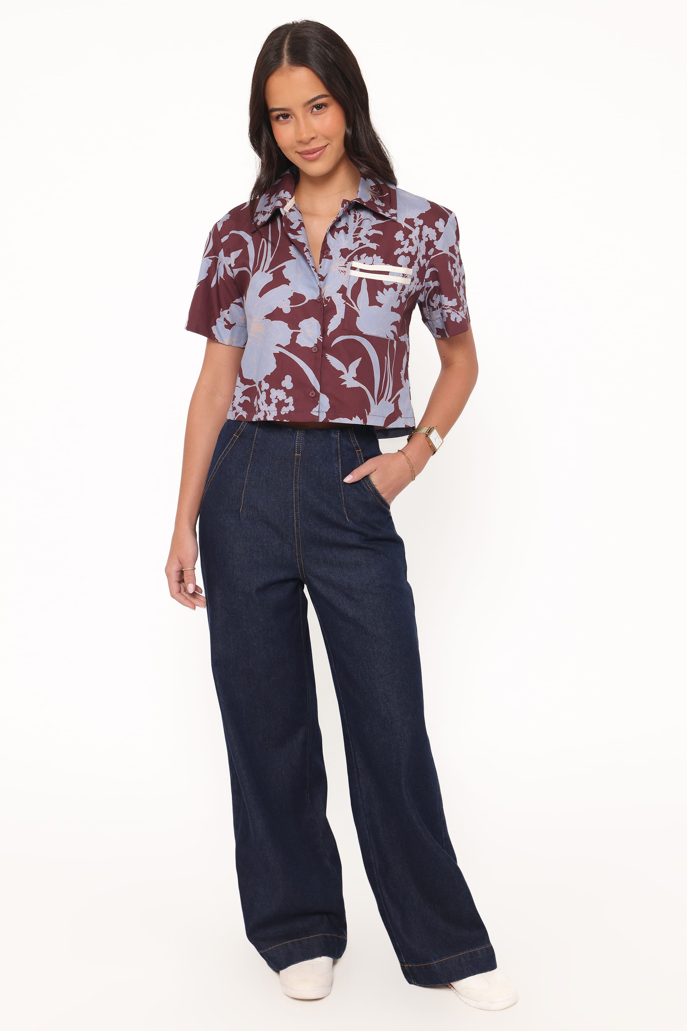 Aine Cropped Short Sleeve Shirt - Burgundy Floral