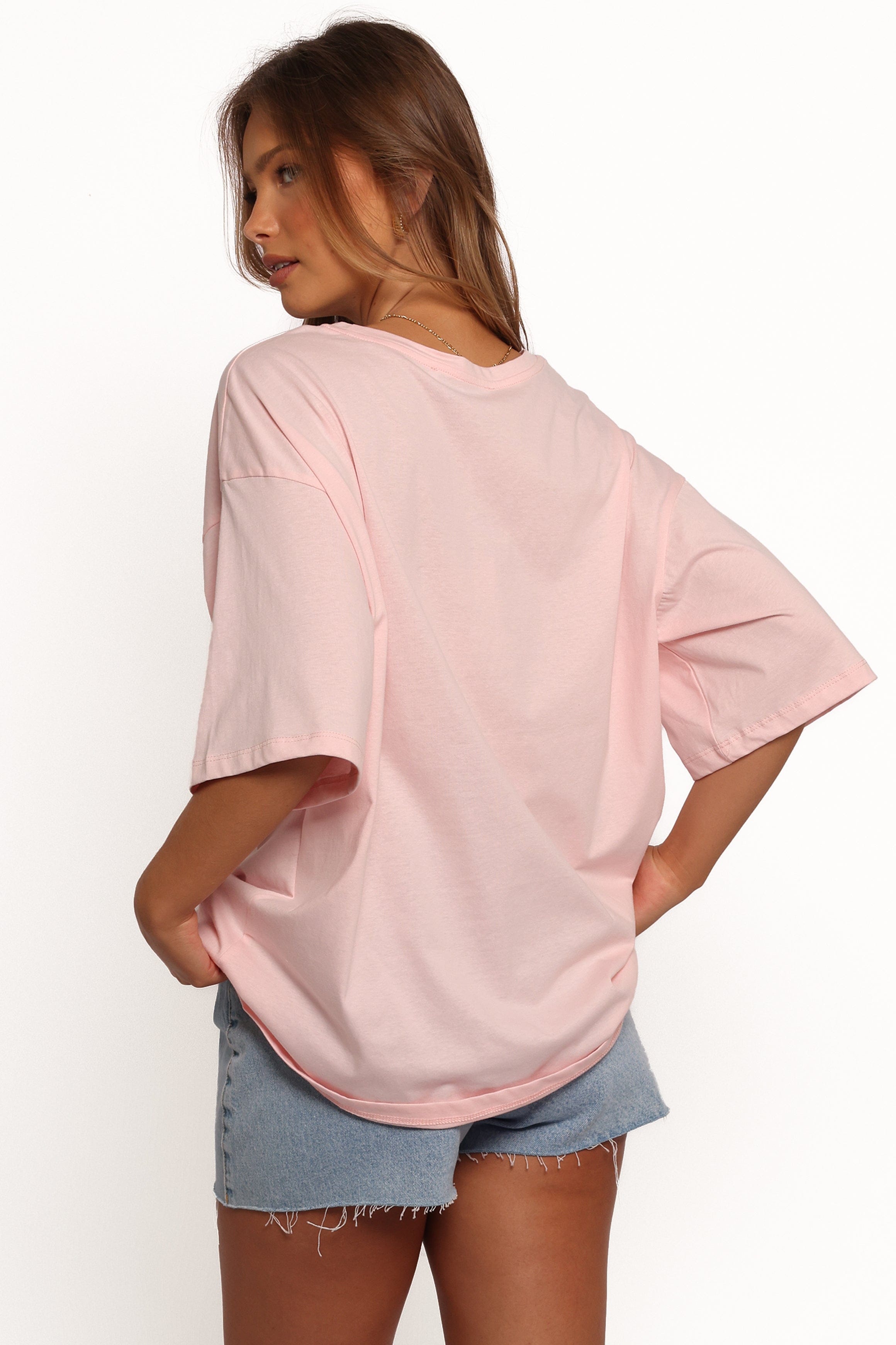 Loa Graphic Tee - Pink/Red