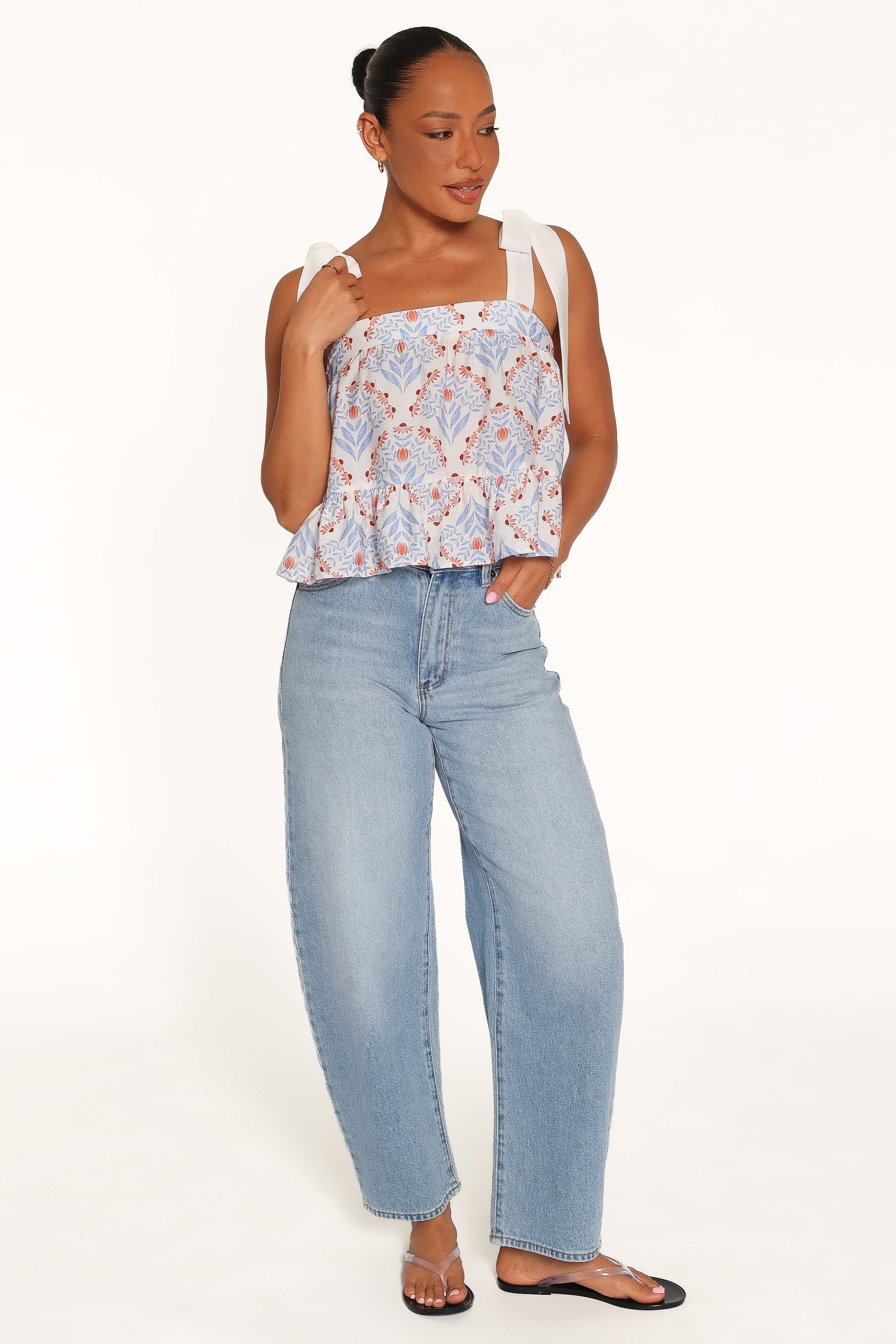 Aver Flounce Top - White Blue
