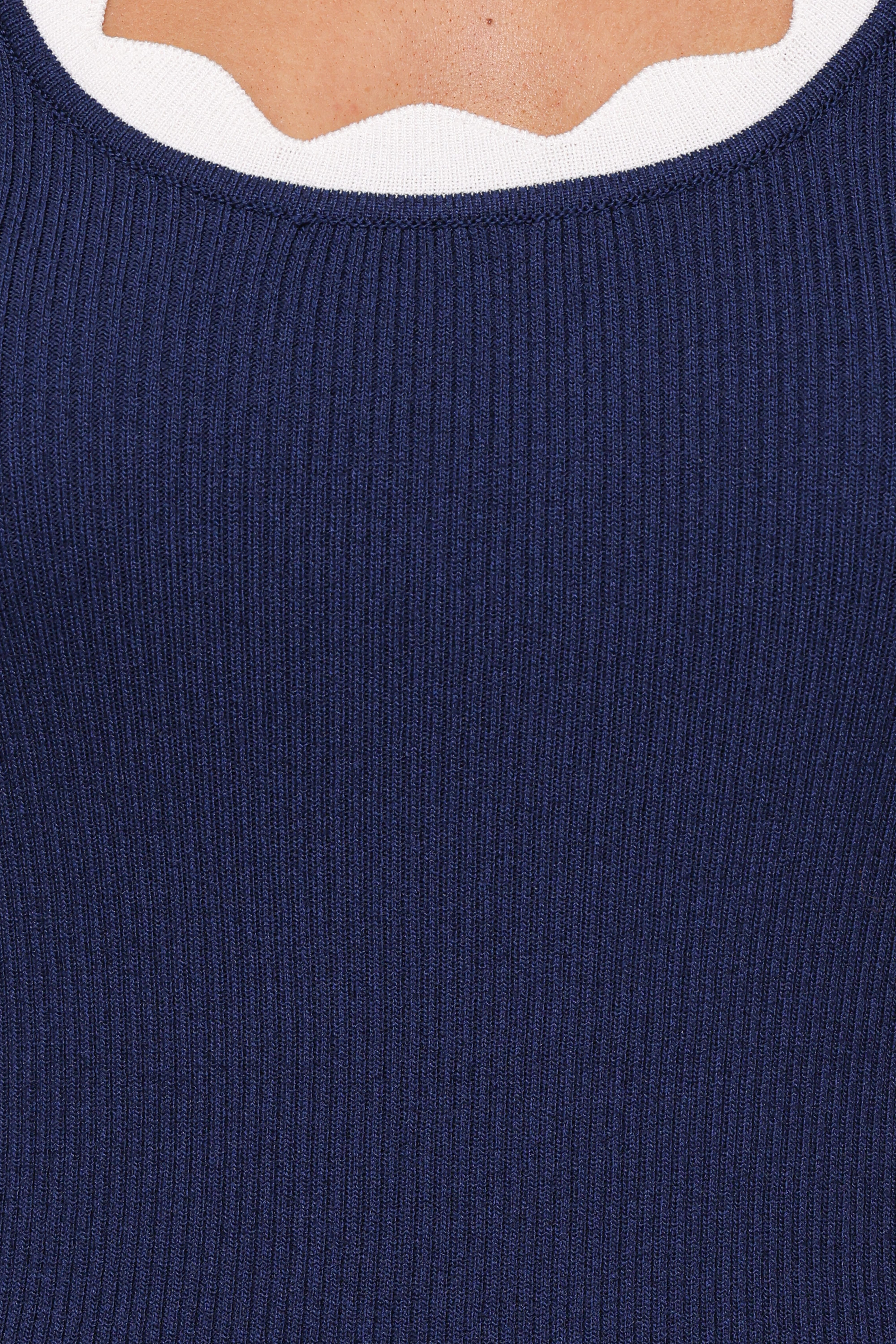 Johnson Scalloped Trim Tank - Navy White