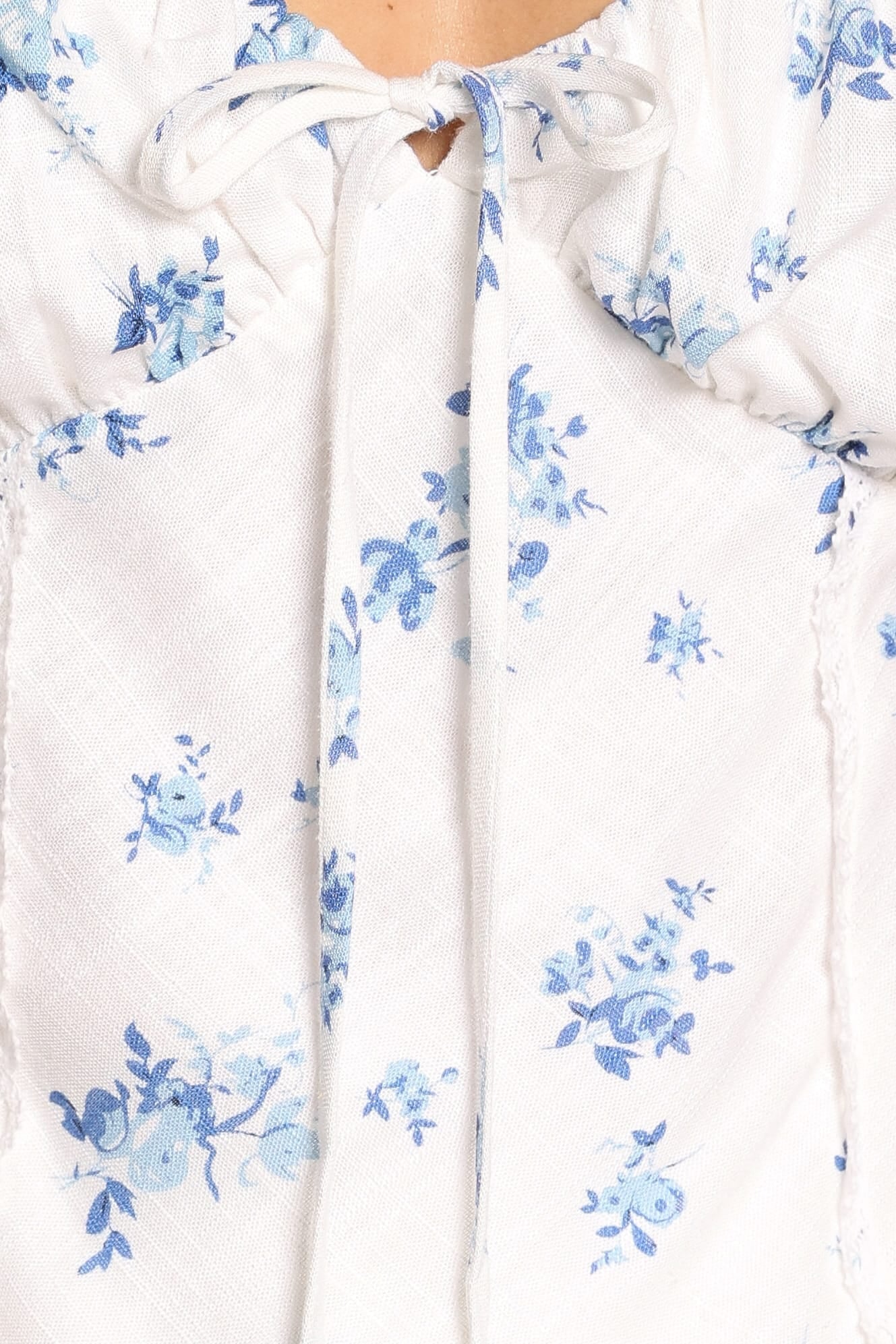 Laeriel Flutter Sleeve Top - Cream Floral