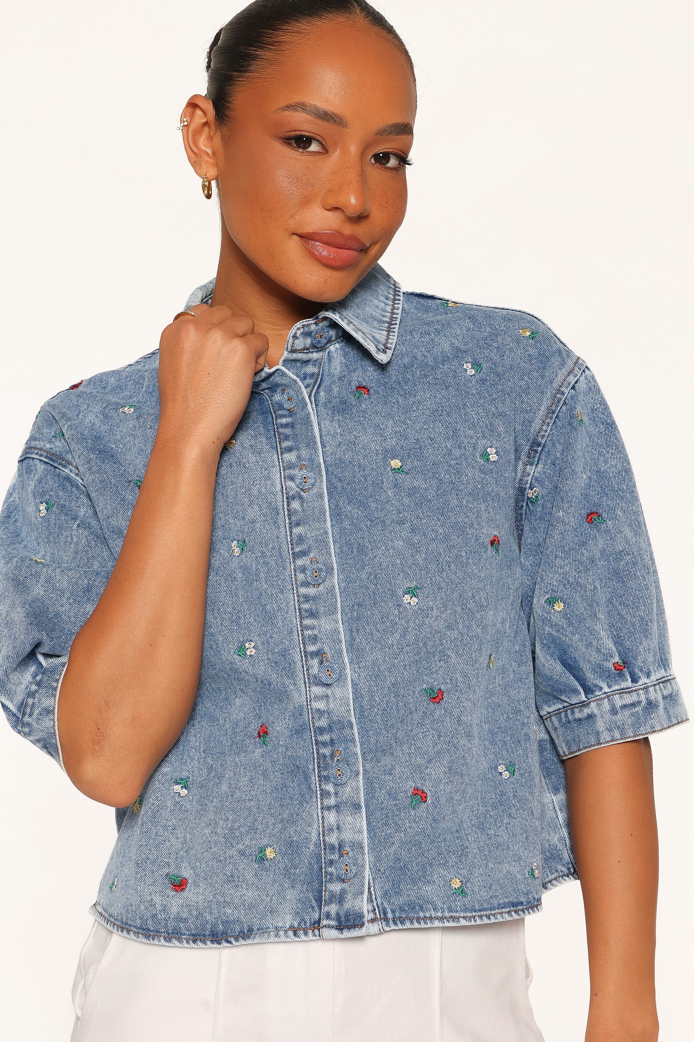 Nerys Embroidered Shirt - Medium Wash